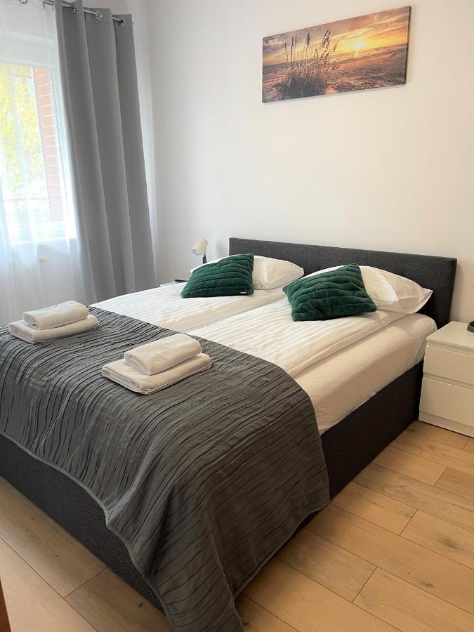 Apartament Al-dom Ogrodowa Bocianie Gniazdo Z Garażem *